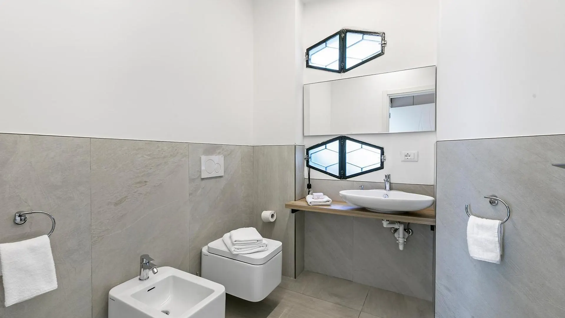 Lake View Villa Mercurio With Shared Pool Brenzone sul Garda 0*,
