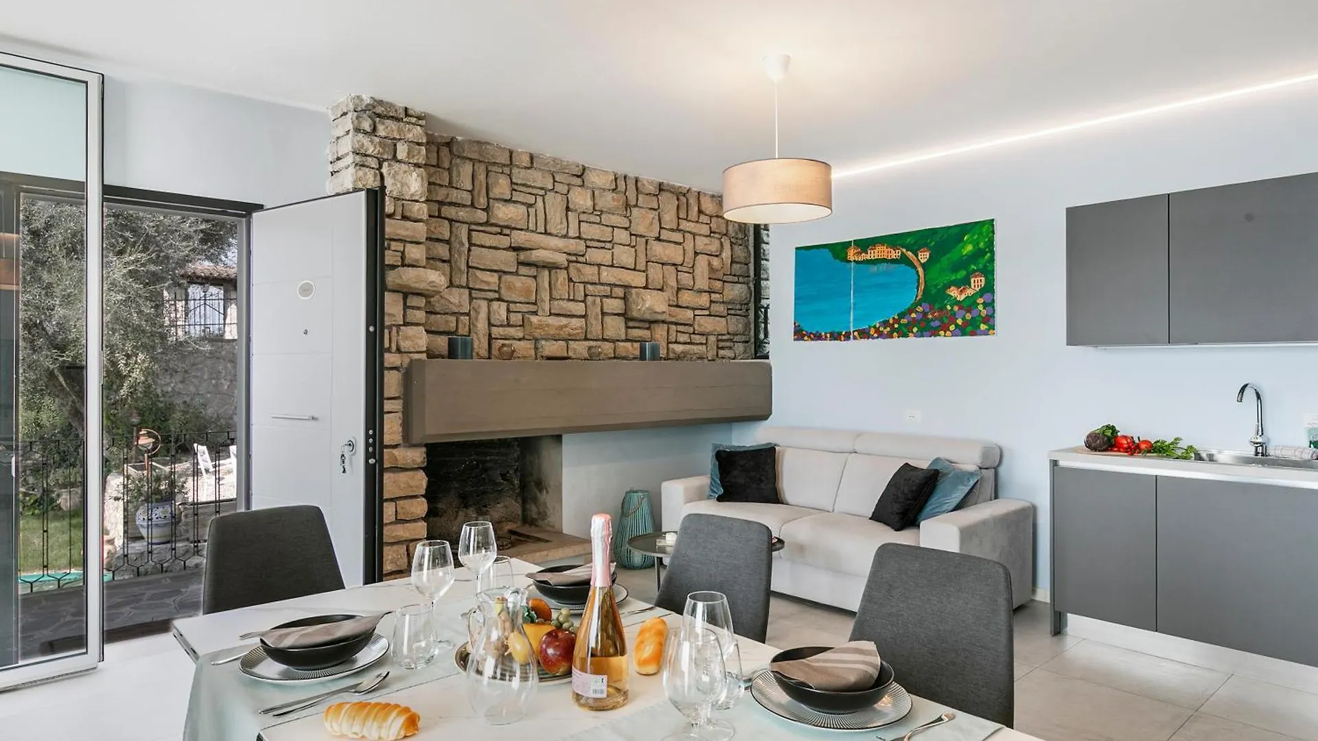 Lake View Villa Mercurio With Shared Pool Brenzone sul Garda İtalya