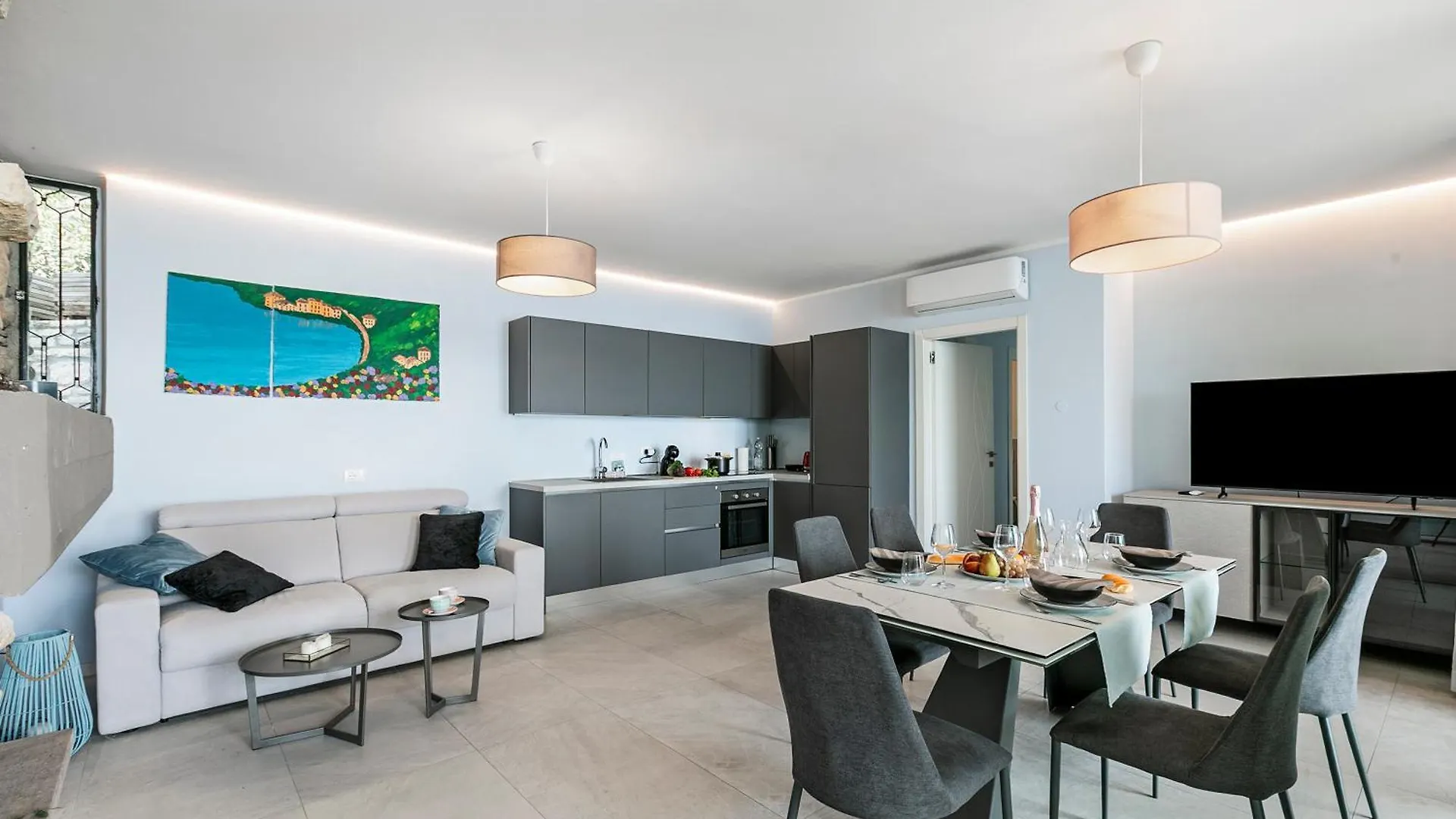 Daire Lake View Villa Mercurio With Shared Pool Brenzone sul Garda