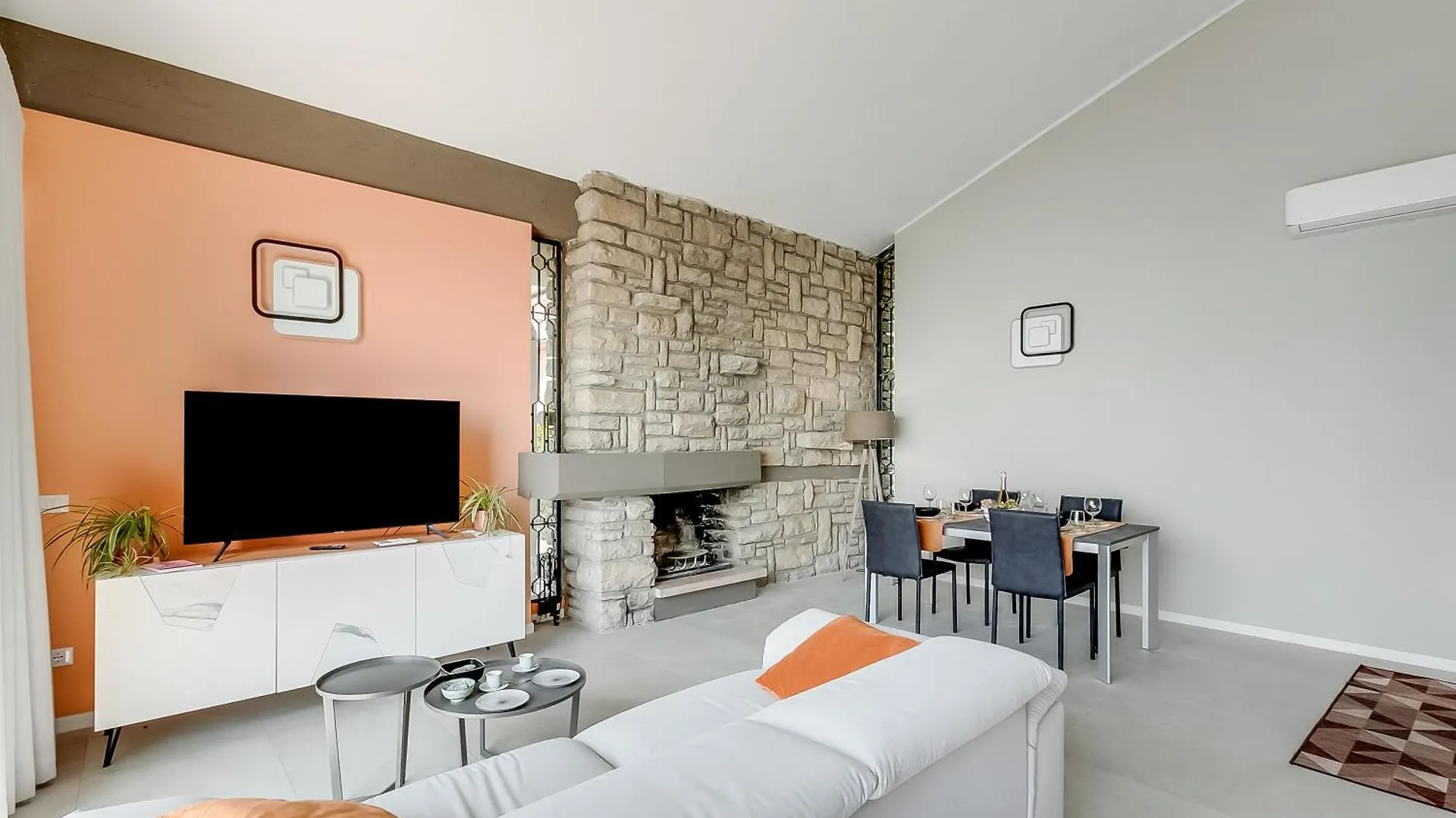 Daire Lake View Villa Mercurio With Shared Pool Brenzone sul Garda