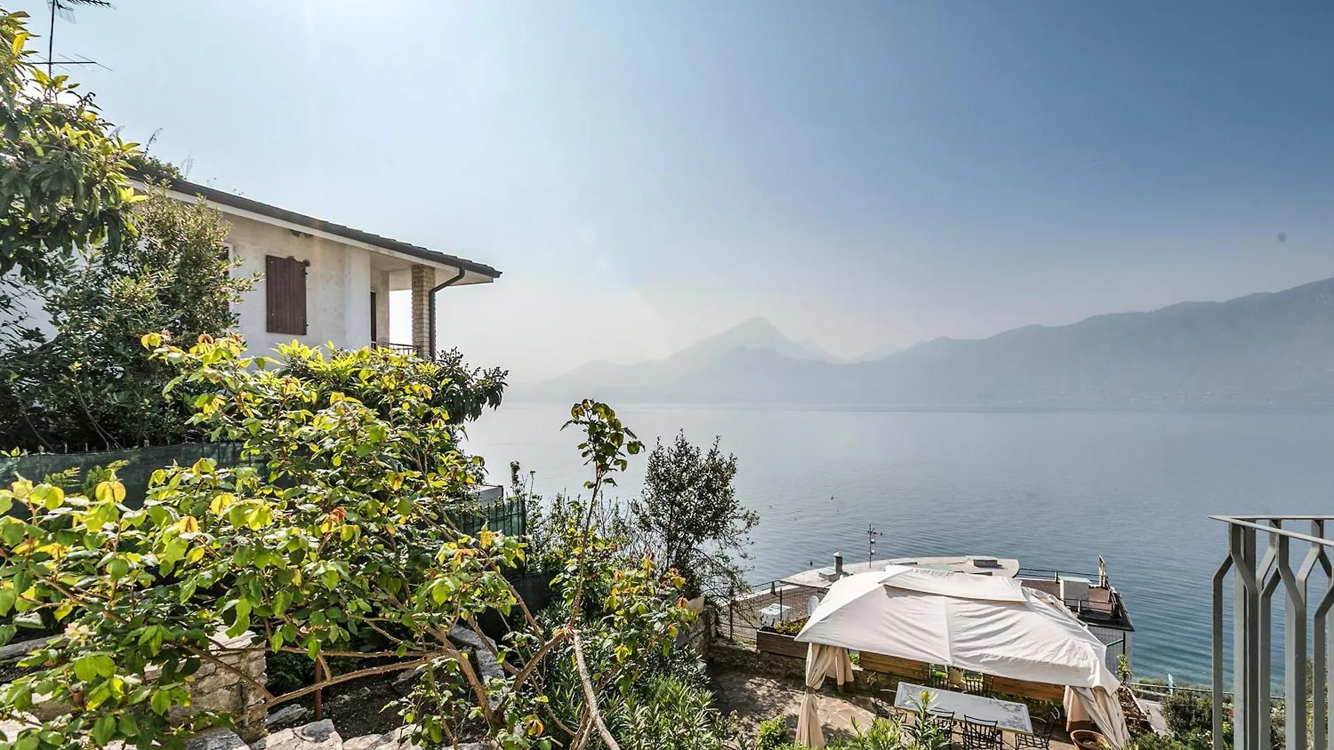 Lake View Villa Mercurio With Shared Pool Brenzone sul Garda
