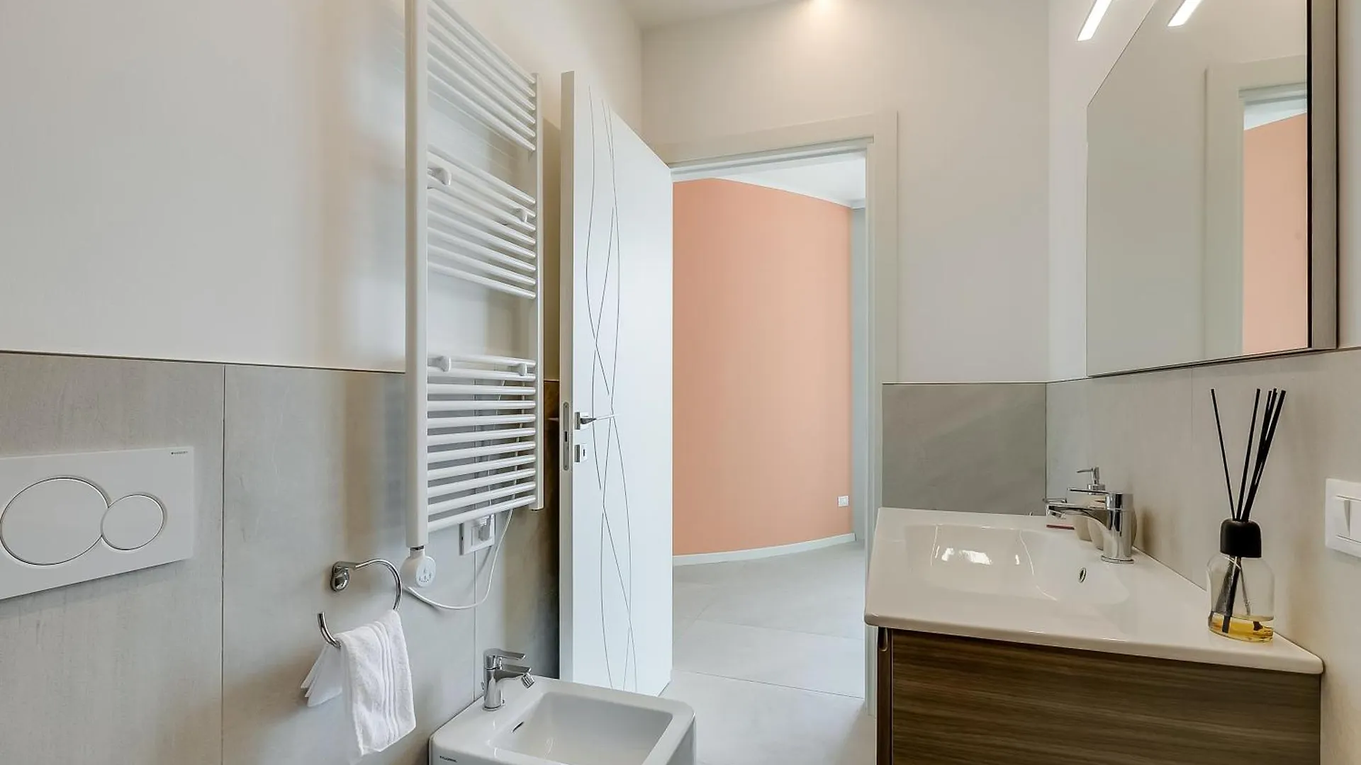 Lake View Villa Mercurio With Shared Pool Brenzone sul Garda